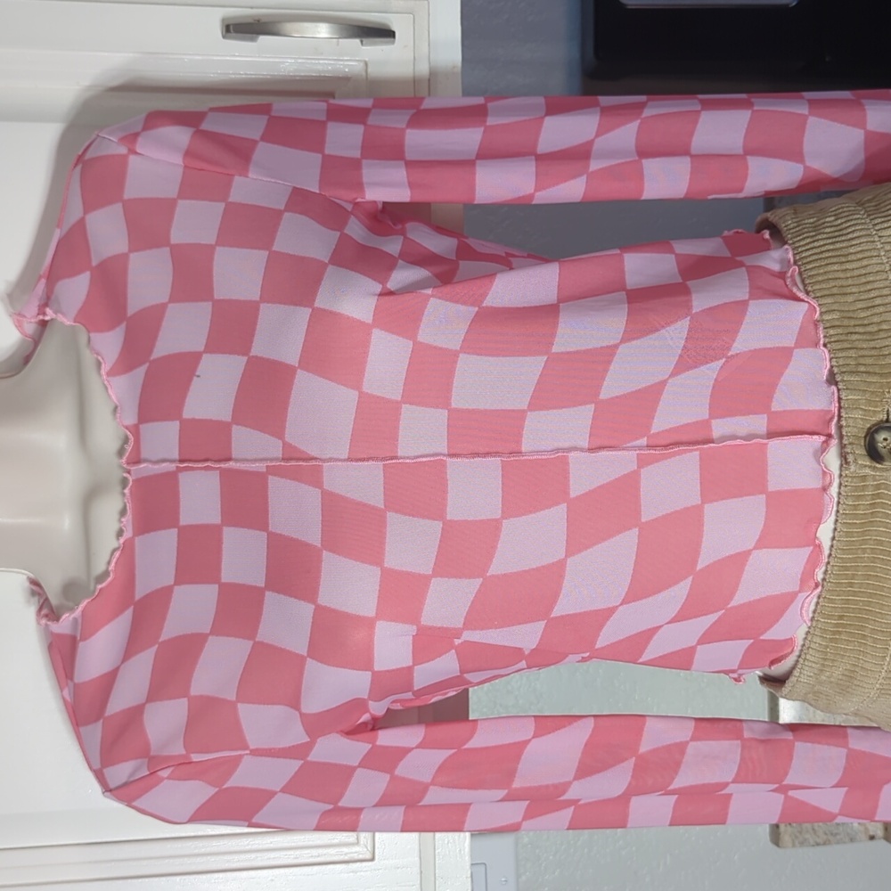 Y2K Mesh Pink Lettuce Hem Crop Top - Picture 2 of 5